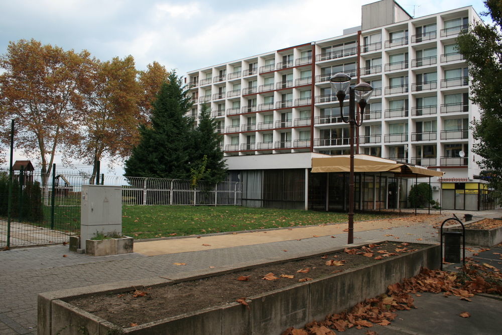 Hotel Hungaria Шиофок Экстерьер фото
